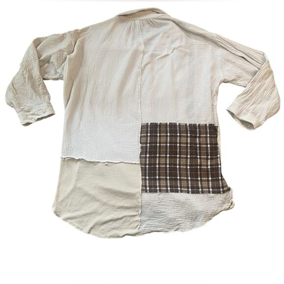 POL Cream Gauzey Oversized Plaid Accent Button Down Shirt - Picture 2 of 5
